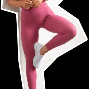 Ws x gs hot fire pink